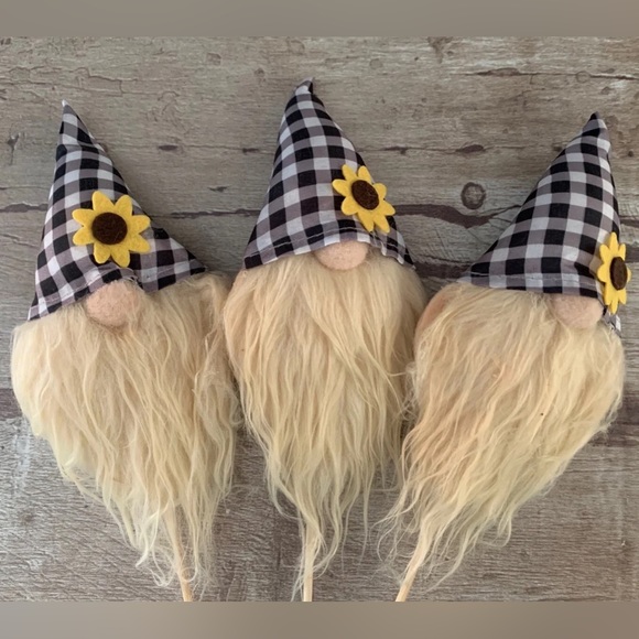 🌻 3 SUNFLOWER GNOME PICKS 🌻 - Picture 1 of 5